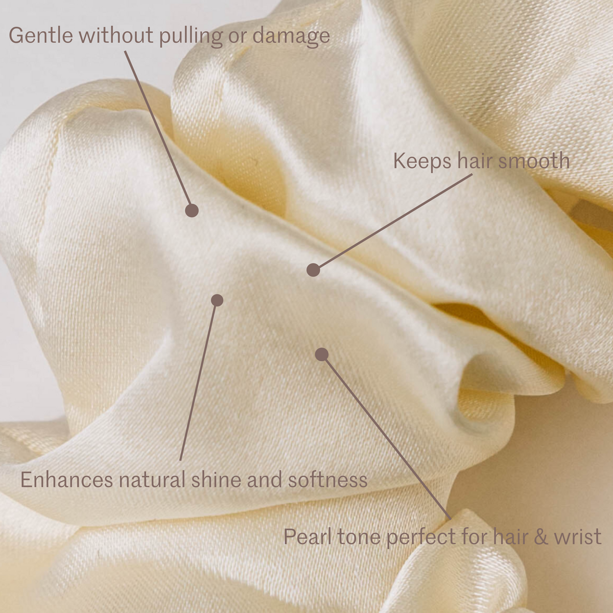 Silk Scrunchie Pearl
