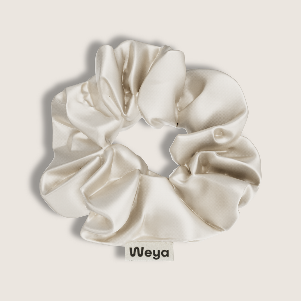 Silk Scrunchie Pearl